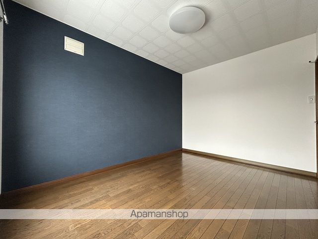 札幌市手稲区 2階建 築38年の内装写真