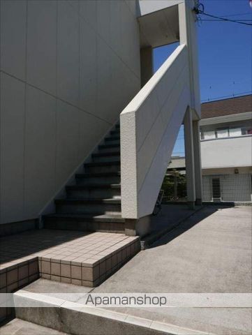 ピアノ フォルテの玄関写真