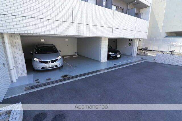 東京都練馬区豊玉北４丁目[2K/26.68m2]の駐車場