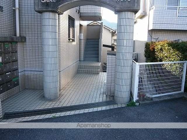 章栄No10の玄関写真