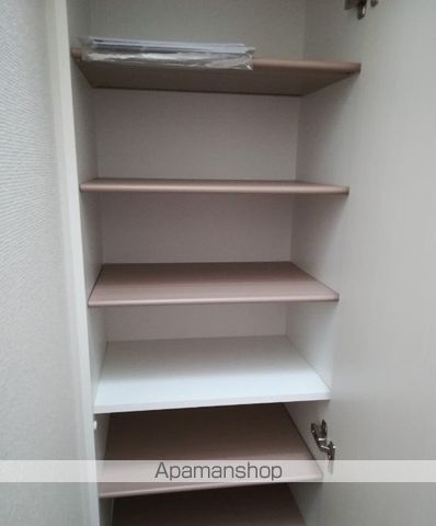 クレイノフローリの内装写真