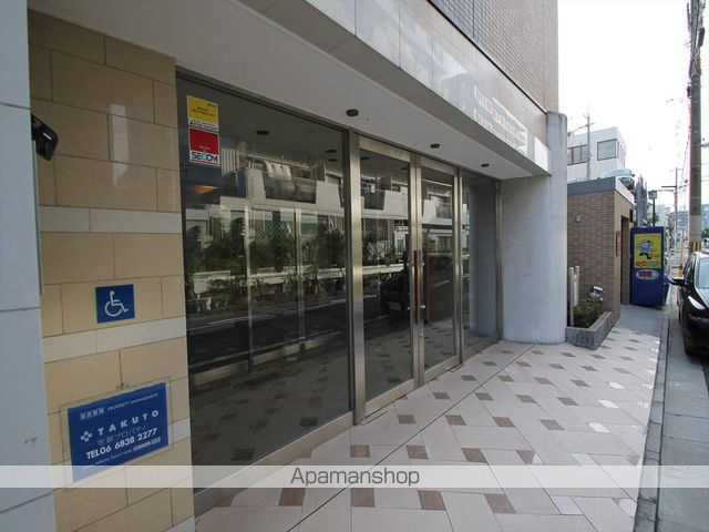 WGB江坂の玄関写真