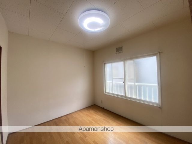 グランディール富岡IIIの内装写真
