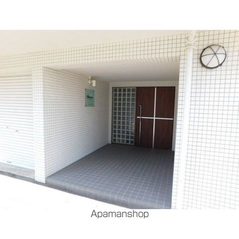 ブランノワール宮の森の玄関写真