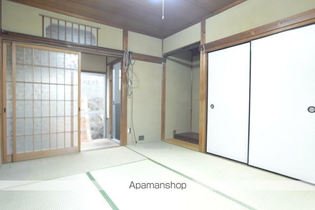 修学院坪江町貸家の内装写真