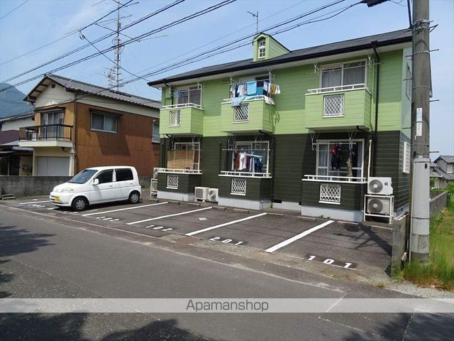 サマックス・カーミストの外観写真