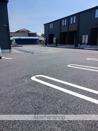 フェアリーＹ[1LDK/50.14m2]の駐車場