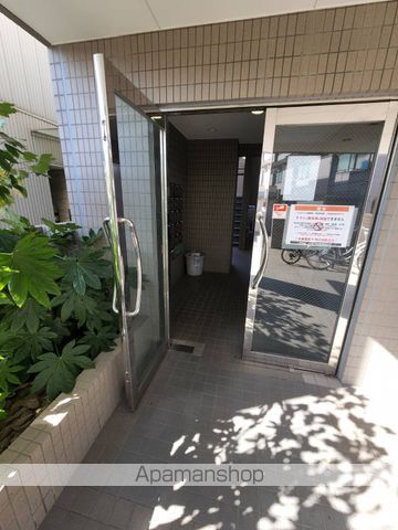 堀江新井ビルの玄関写真