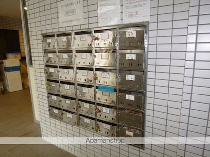 滋賀県大津市打出浜[2LDK/60.09m2]の共用部1