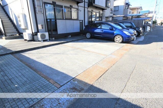 ビーライン曽我[1LDK/35.91m2]の駐車場