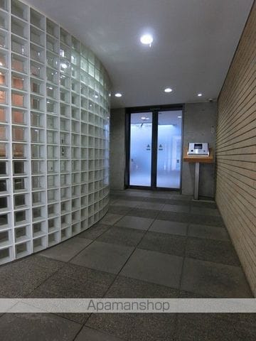 ガーデン東が丘の玄関写真