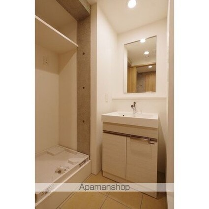 コンフォリア本駒込一丁目[2SDK/62m2]の洗面所