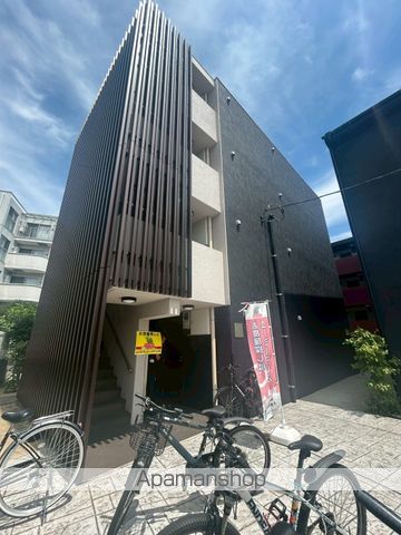 小田急電鉄小田原線 東海大学前駅 徒歩25分 4階建 築7年の玄関写真