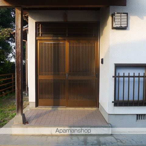 須堯様貸家の外観写真