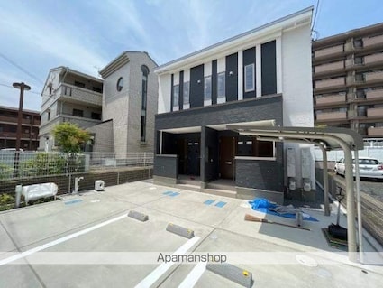 サンテ　メゾン　ヤナガワ[1LDK/44.12m2]の駐車場