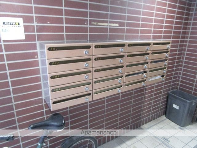 PLAZA IN 東札幌IIの玄関写真