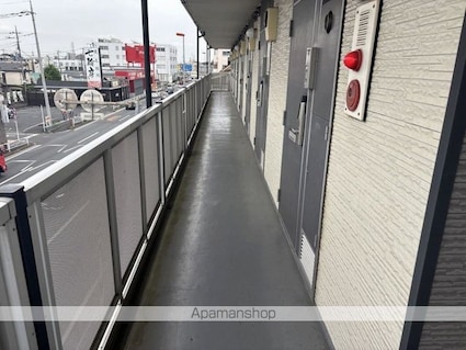 レオパレスエスポワール新宿町[1K/20.81m2]の共用部2