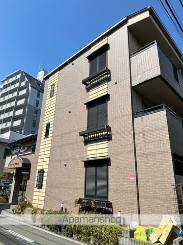 ファミールグランデサウス館の外観写真