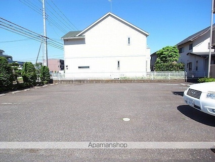 アトラクト松代[1K/24.75m2]の駐車場