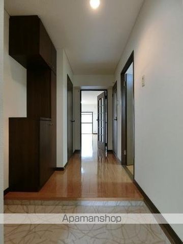 クレストG34の内装写真