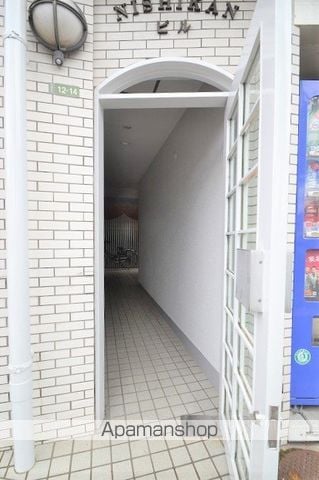 NISHIKANビルの玄関写真