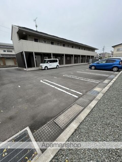 リーリエ[1R/30.03m2]の駐車場3