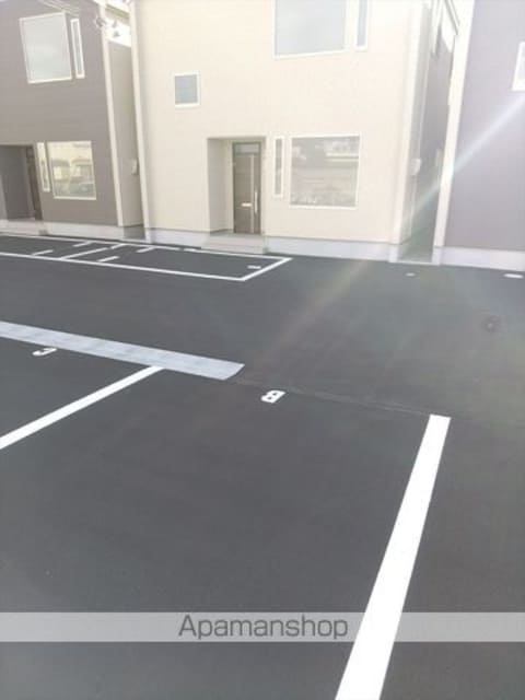 和歌山県和歌山市関戸３丁目[3LDK/98.7m2]の駐車場