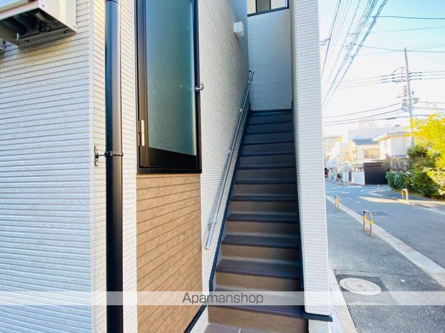ハーモニーテラス北小岩XIVの玄関写真