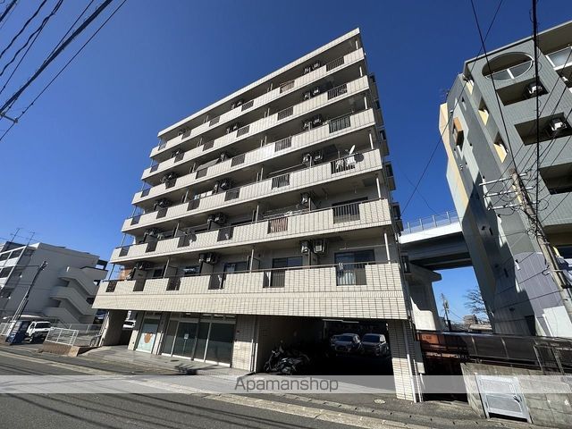 ロイヤルパレス片江の外観写真