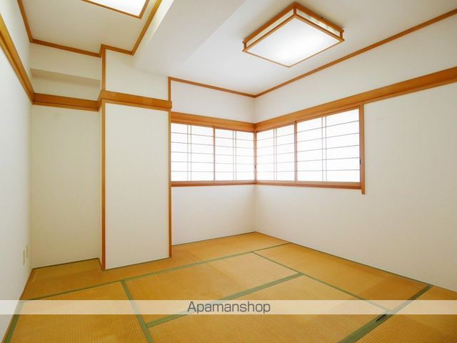 ロイヤルグレースの内装写真