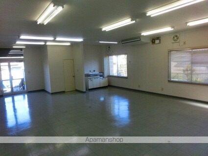 元台コーポ[事務所/60.76m2]のその他内装