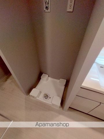 LAURELTOWER堺筋本町の内装写真