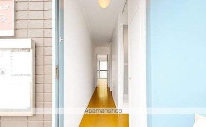 レオパレスＭ[2DK/49.68m2]の玄関