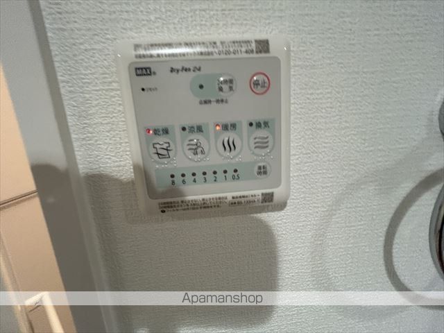 セレニテ江坂グランデの内装写真