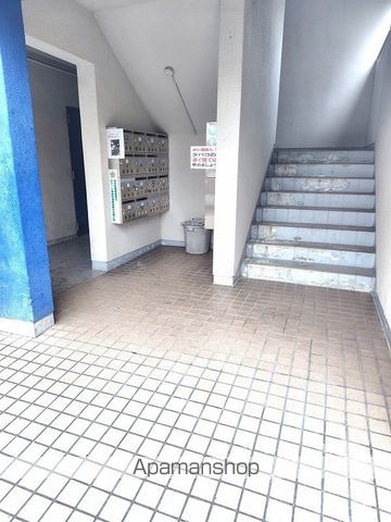 メゾンド絵志野の玄関写真
