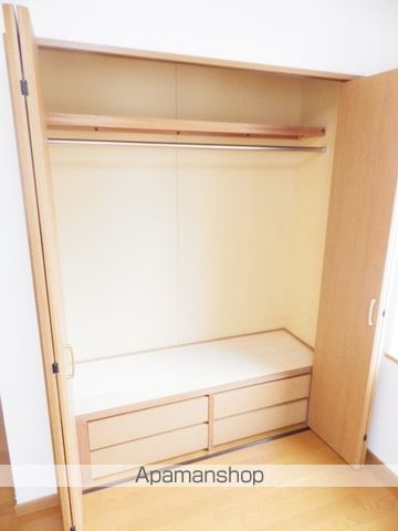ロイヤルフラットの内装写真