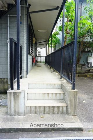 コスモコート東の玄関写真