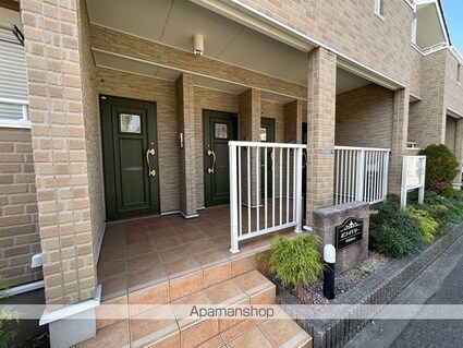 ポライトリー[1R/27.57m2]のエントランス