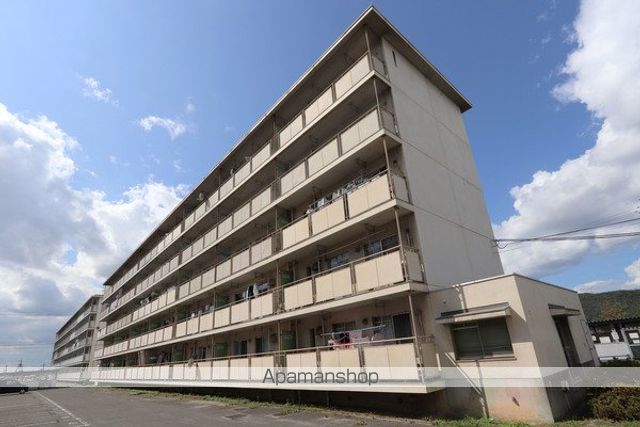 ビレッジハウス能島2号棟の外観写真
