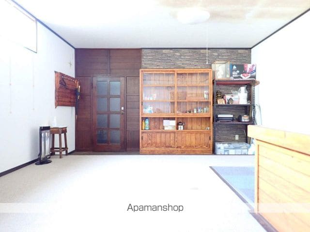 歌志内市 2階建 築46年の内装写真
