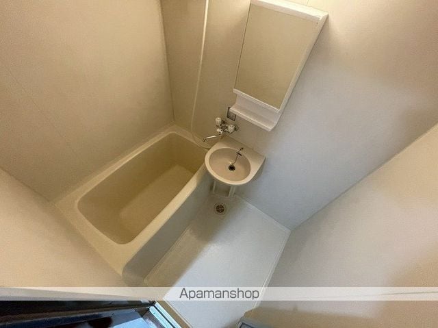 クリスタルアークの内装写真
