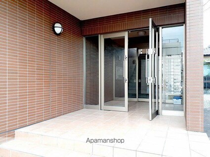 岐阜県岐阜市野一色５丁目[1LDK/42.06m2]のエントランス