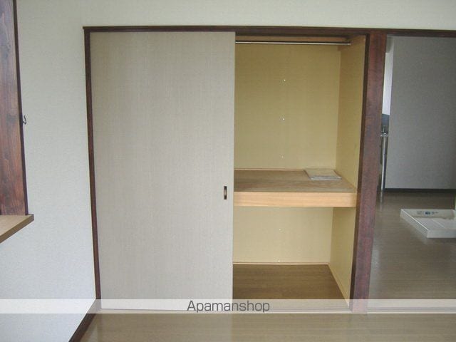 コーポ島立の内装写真