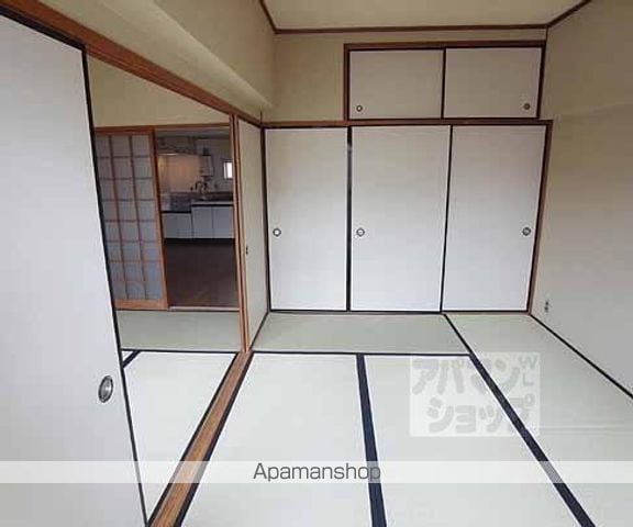 足立ハイツ太秦の内装写真