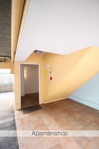 ラ・パルテール豊浜 IIの玄関写真