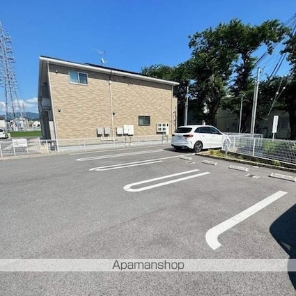 プラシード緑町ⅢＢ[1LDK/47.81m2]の駐車場3