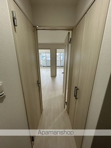 クリエオーレ津の辺町Iの玄関写真