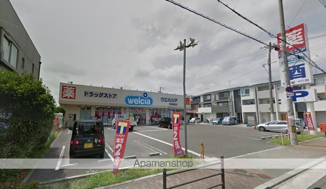 アンプルールフェールバレルコートの周辺写真