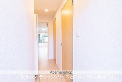 エムズガーデンＢ[1R/32.23m2]の玄関