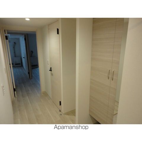 8 3W2 HACHI SANWESTNYの内装写真